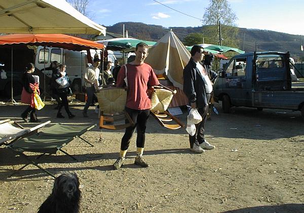 A la foire de beaucroissant (Saturday, 15. April 2000) Bernard va a la foire de beaucroissant et on y va aussi pour voir un peu les animaux.