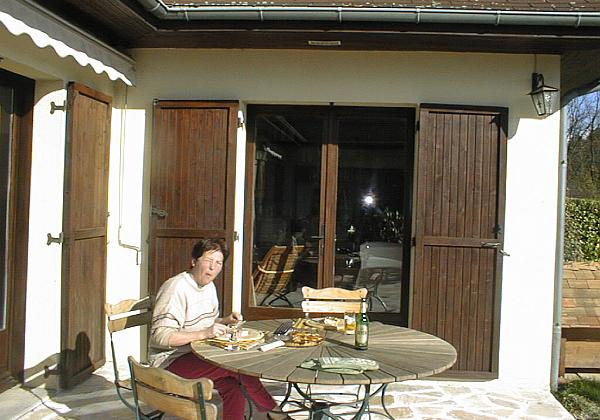 Danae et Gitano (Saturday, 27. January 2001) A ride with the horses around Vaulnavey