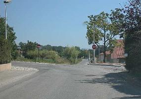 way12 Tournez a gauche dans le Chemin de Buttit Biegen Sie links in den Chemin de Buttit ab Turn left into the Chemin de Buttit