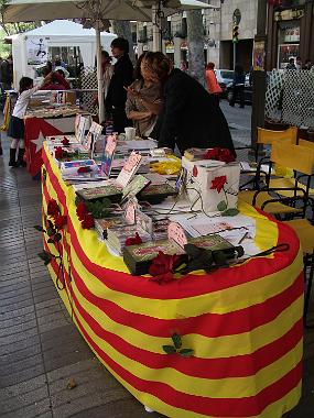 IMGP1429 Livres et roses pour la St. Jordi