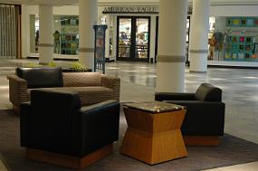 DSC_0012 Still in the mall