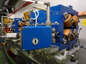 Quadrupol with flowmeter