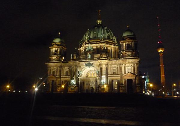 Berlin IV (Monday, 02. January 2012) Berlin - on part demain.