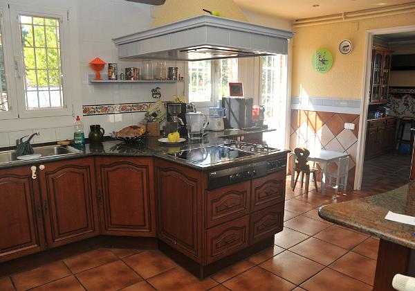 Bellaterra (Thursday, 18. April 2013) More pictures to be able to show the house if somebody wants to rent it