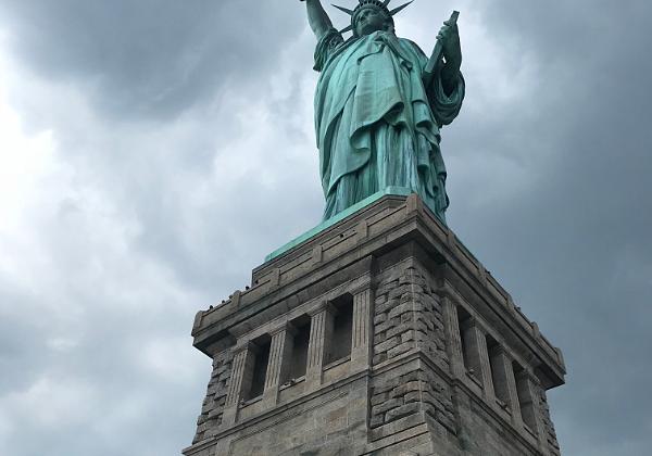 NY - Statue of Liberty (Tuesday, 17. July 2018) Today we visit the Statue of liberty including (because we reserved month in advance) the crown.