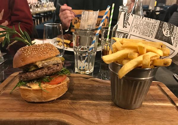 Restaurant (Wednesday, 15. January 2020) Going with Tom to a Michelin restaurant (La Loge Bertin)